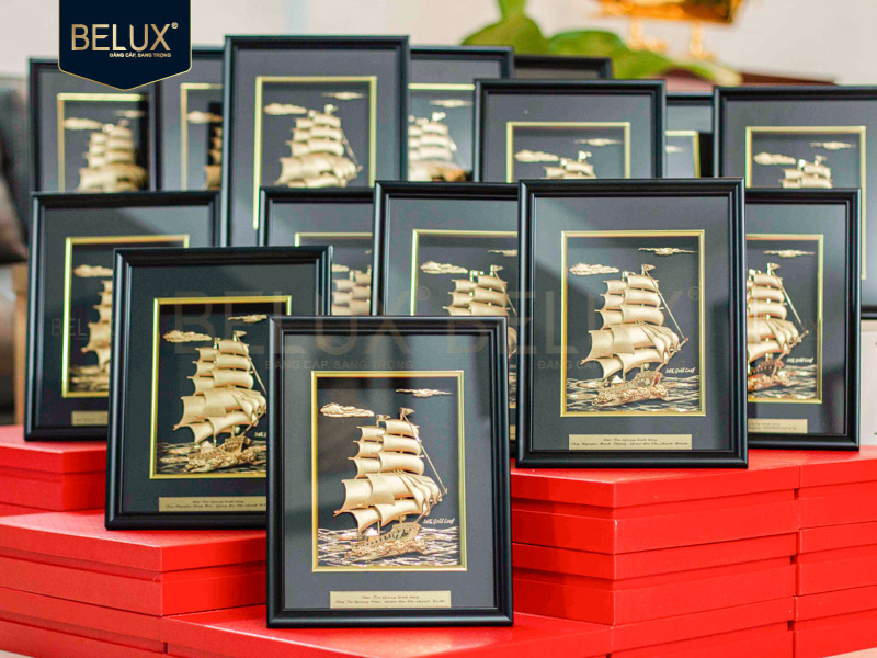 Lô 30 tranh thuyền Đức Tín Group 32x25cm dát vàng 24k thiết kế theo yêu cầu